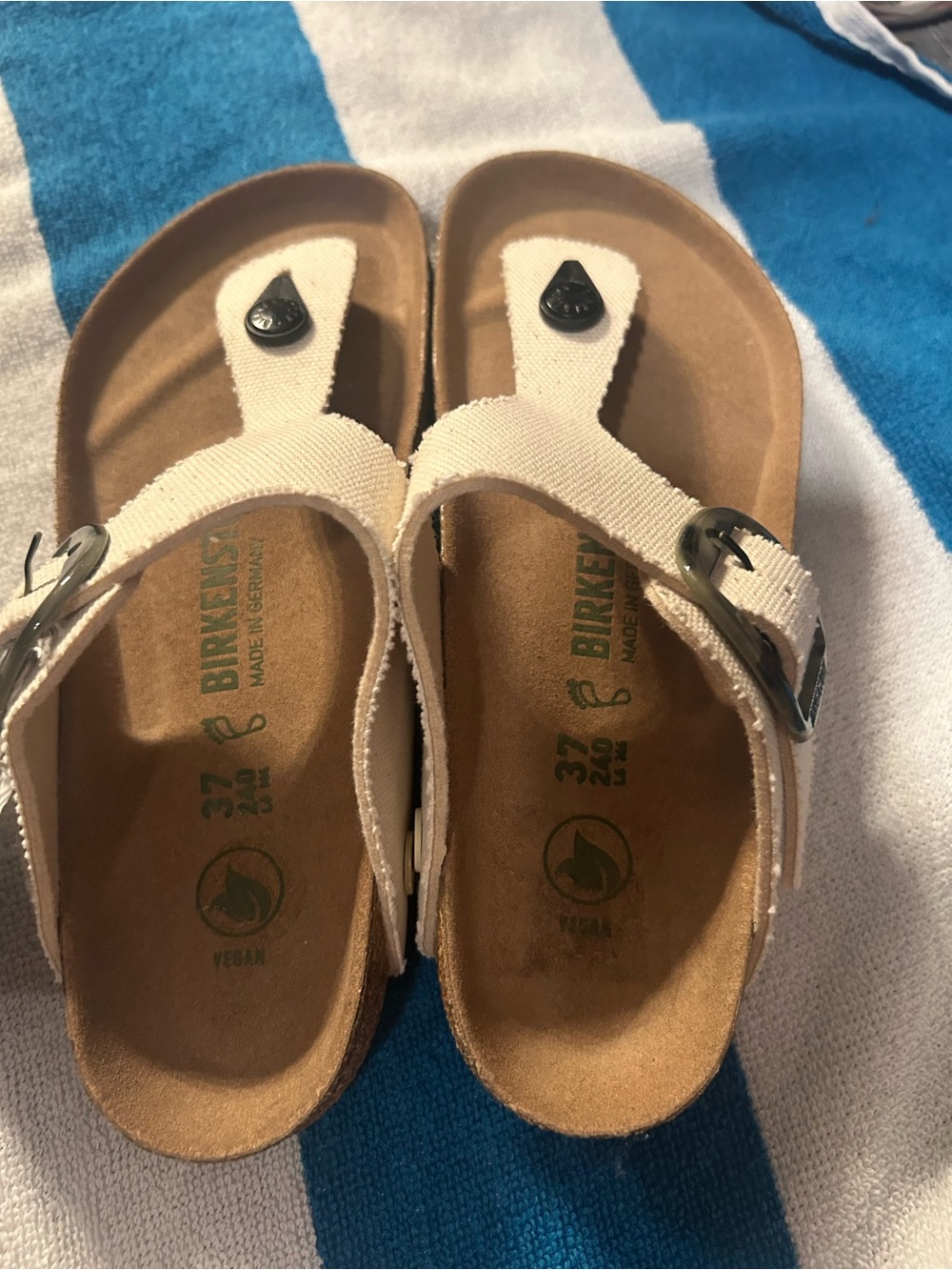 Birkenstock Gizeh Vegan Big Buckle Canvas Sandals Off White - NWT size 6.5